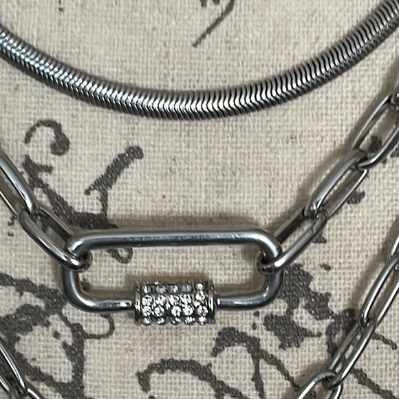 Christian Seriano Silver NY three with heart and toggle and crystals CSNY - Picture 4 of 9